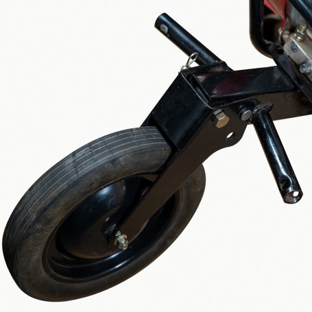 Motobineuse Blade Master MYD-750 avec kit. Motobineuse Blade Master MYD-750 avec kit.